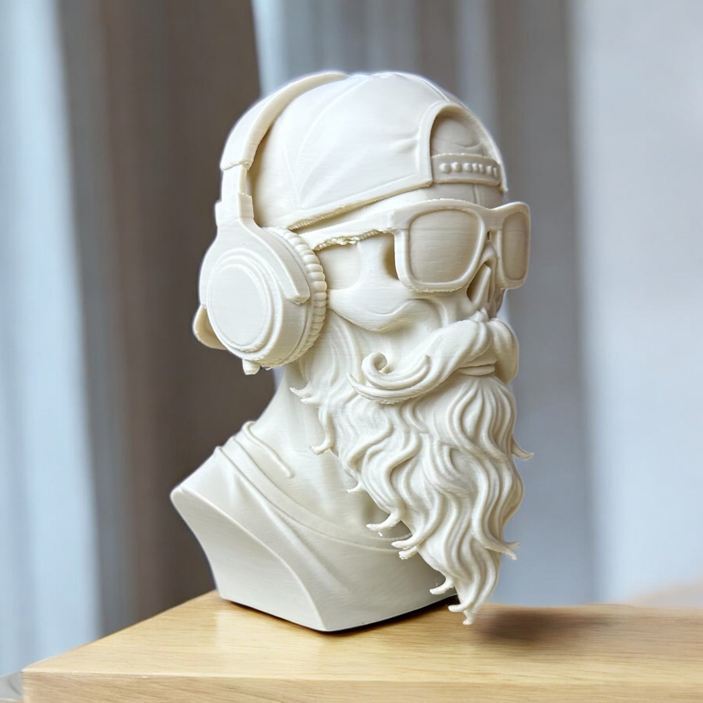 Hipster Kafatası Büst – Kulaklıklı & Şapkalı Dekoratif Heykel | Kabuk Factory Tasarımı