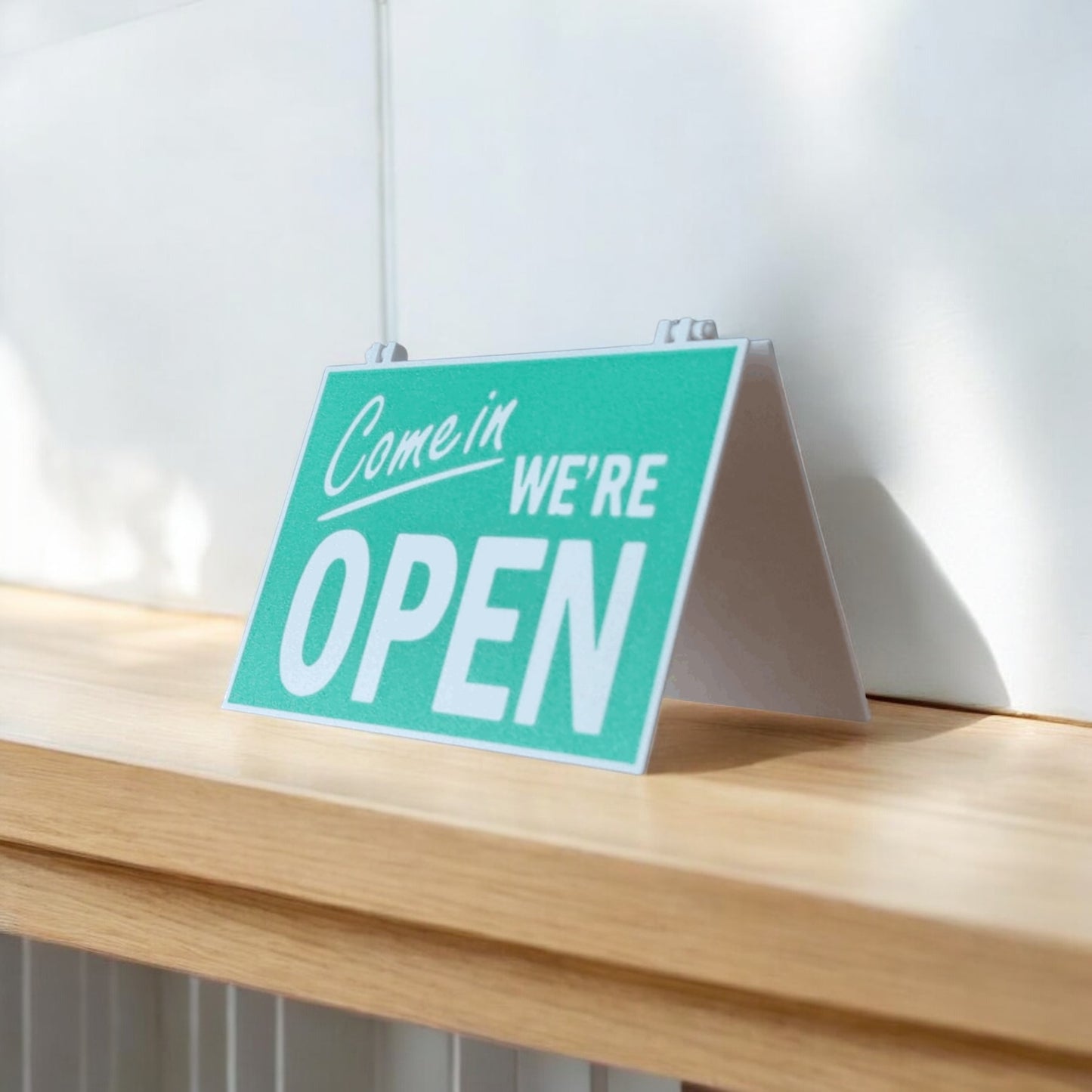 Pop Art Tarzı Açık/kapalı Tabelası – Kabuk Factory Tasarımı