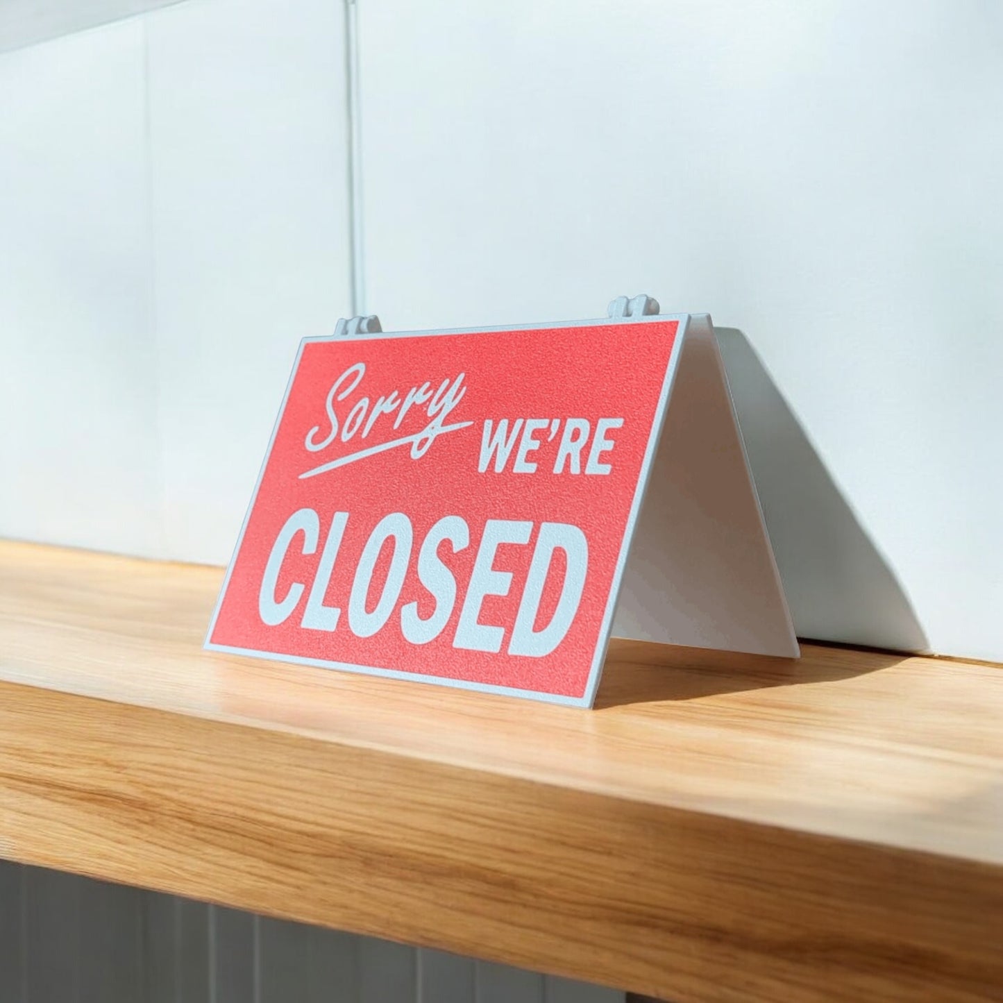 Pop Art Tarzı Açık/kapalı Tabelası – Kabuk Factory Tasarımı