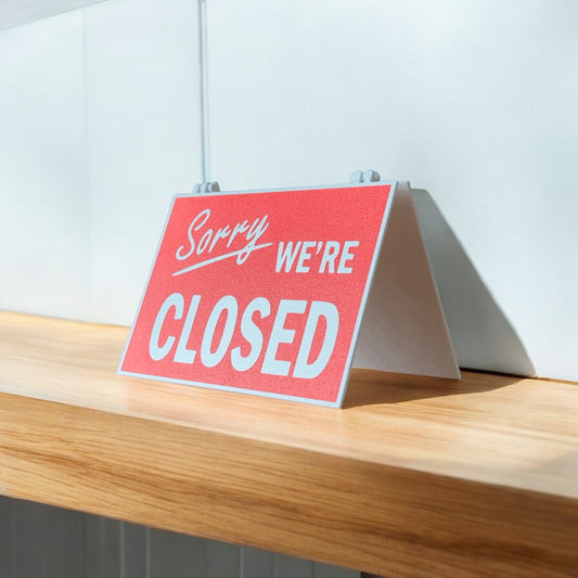 Pop Art Tarzı Açık/kapalı Tabelası – Kabuk Factory Tasarımı