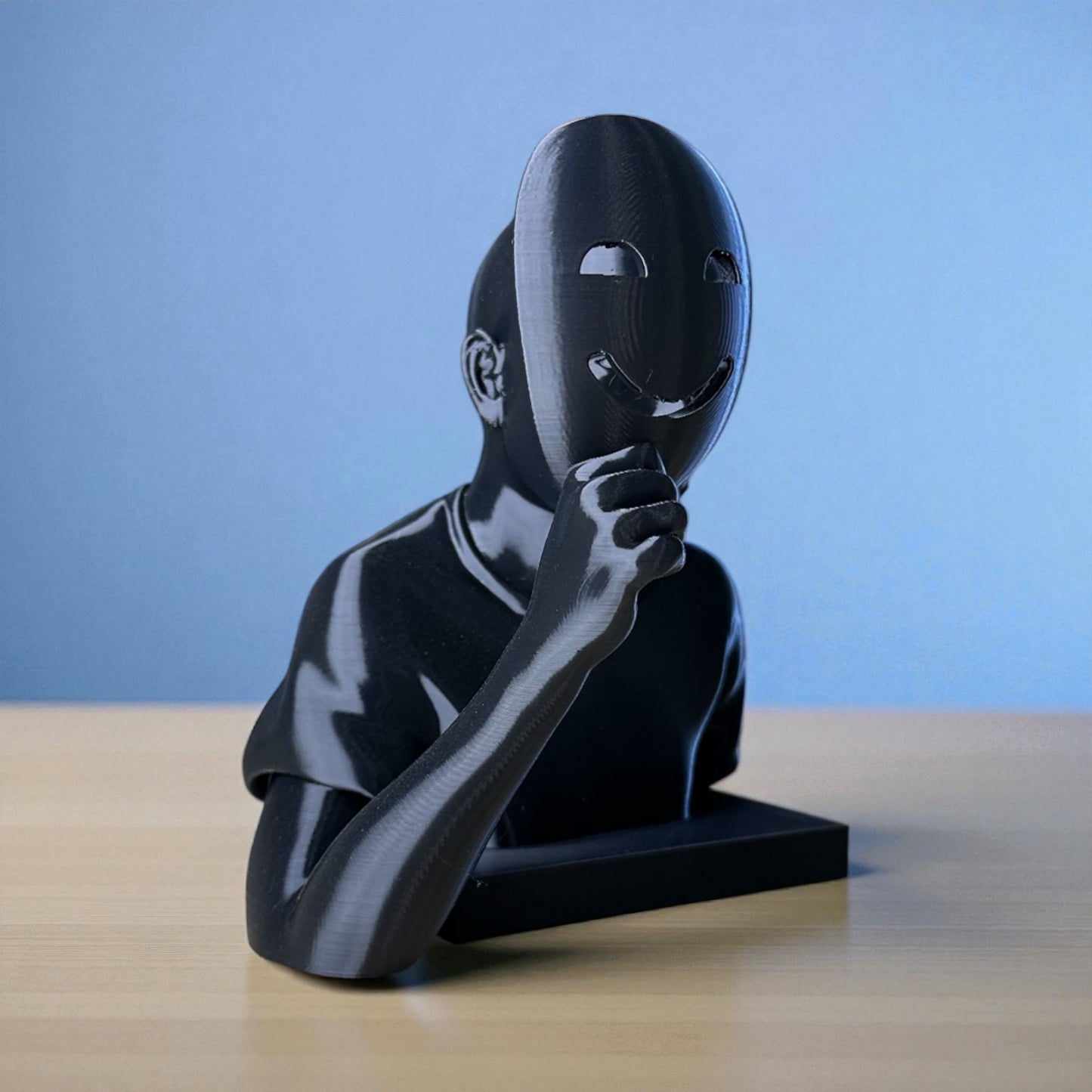 Maskeli Gerçeklik Büstü – Duygusal Konsept Dekoratif Heykel | Modern Sanat Objesi | Kabuk Factory Tasarımı